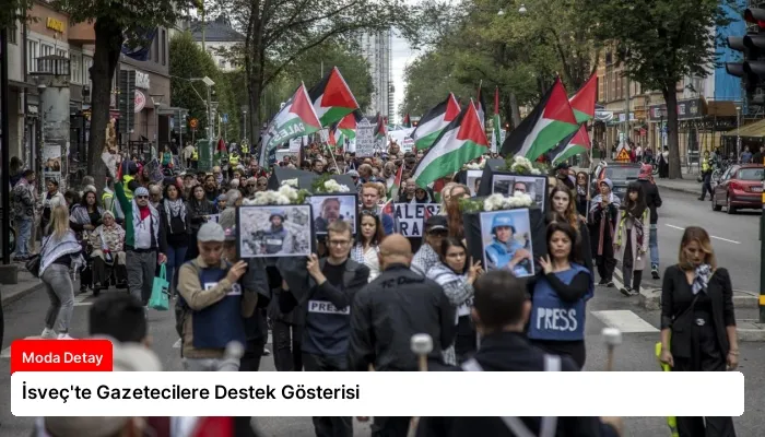 İsveç’te Gazetecilere Destek Gösterisi
