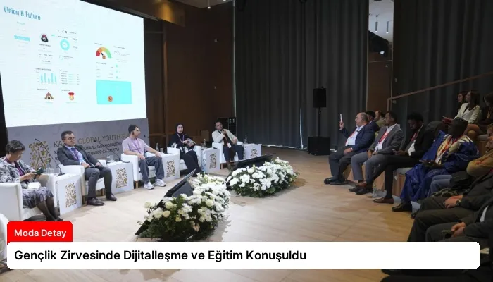 Gençlik Zirvesinde Dijitalleşme ve Eğitim Konuşuldu